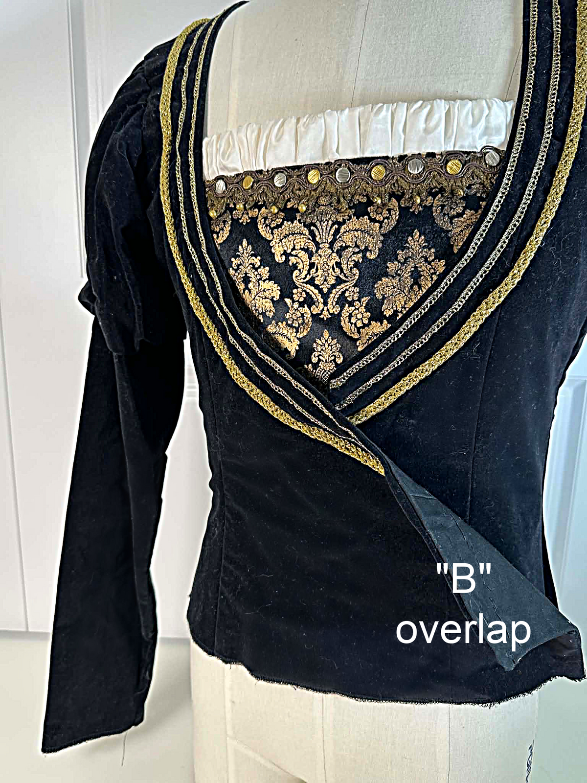"JAMES" TUNIC